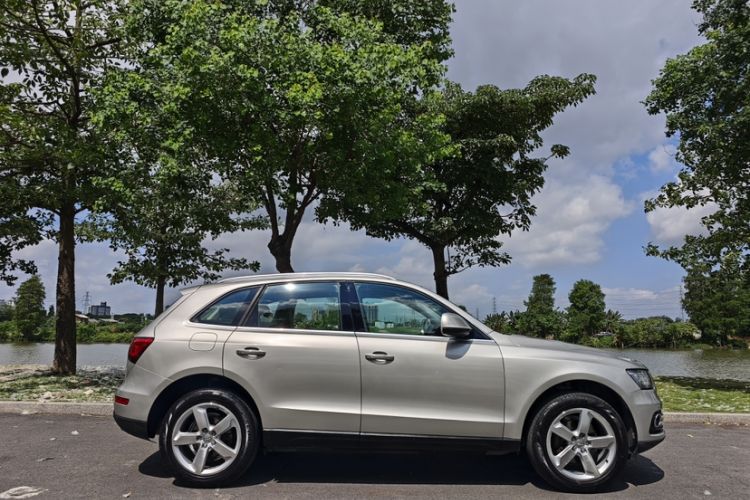Used Audi Q5 2016 40 TFSI Technology Edition Exterior 4