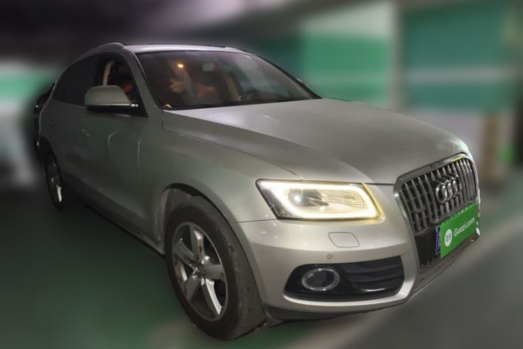 Used Audi Q5 2016 40 TFSI Technology Edition Front Right 45 Deg