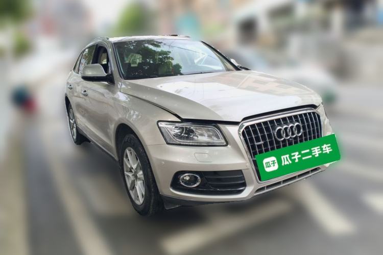 Used Audi Q5 2016 40 TFSI Trendy Edition Front Right 45 Deg