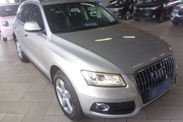 Used Audi Q5 2016 40 TFSI Technology Edition Front Right 45 Deg