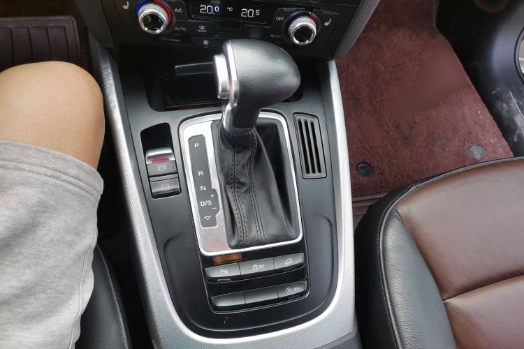 Used Audi Q5 2016 40 TFSI Technology Edition Gear Lever