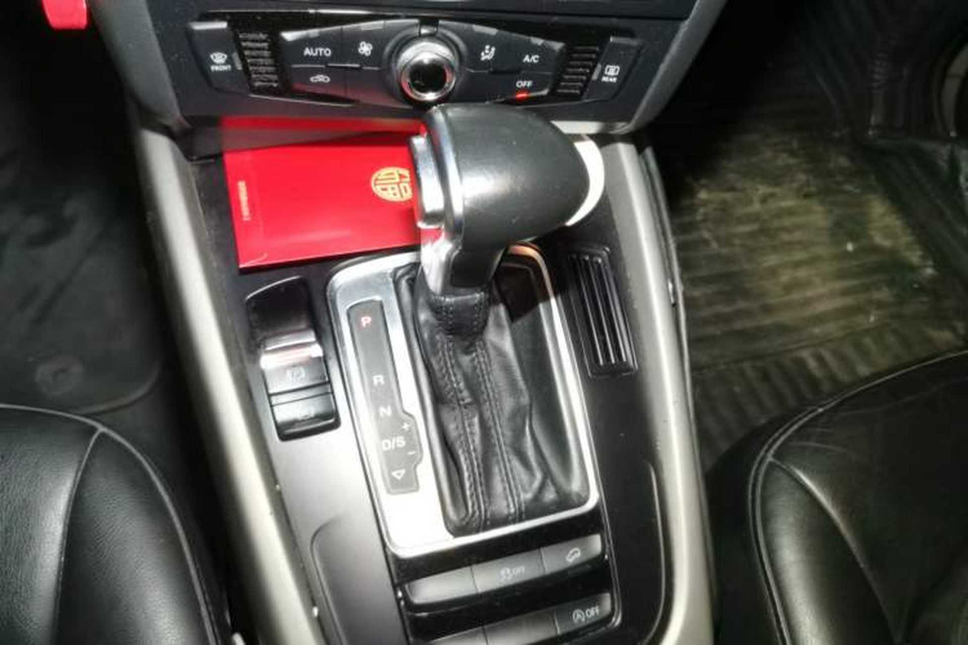Used Audi Q5 2016 40 TFSI Trendy Edition Gear Lever