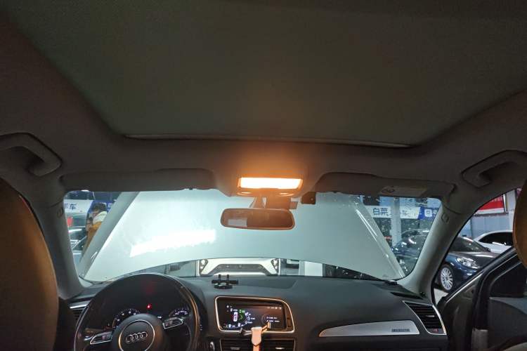 Used Audi Q5 2016 40 TFSI Technology Edition Headliner
