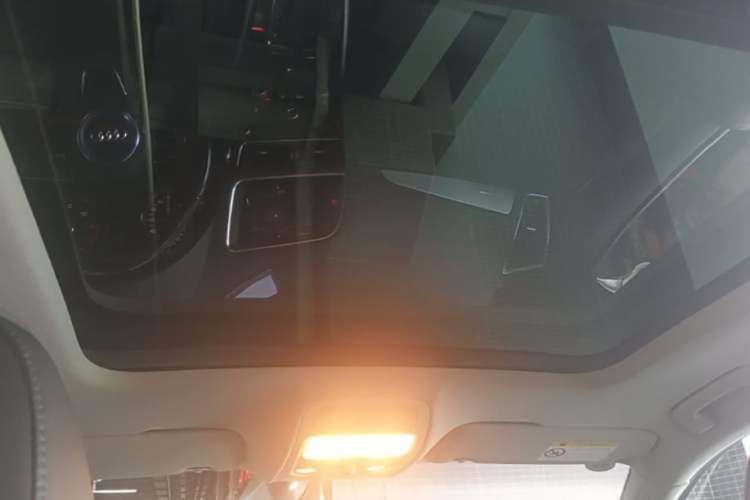 Used Audi Q5 2016 40 TFSI Technology Edition Headliner