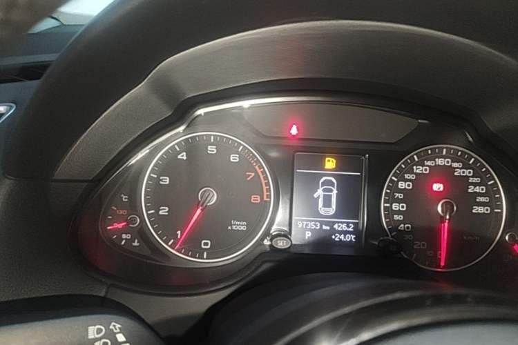 Used Audi Q5 2016 40 TFSI Technology Edition Instrument Cluster