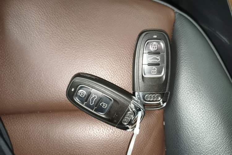 Used Audi Q5 2016 40 TFSI Comfort Model Interior 1