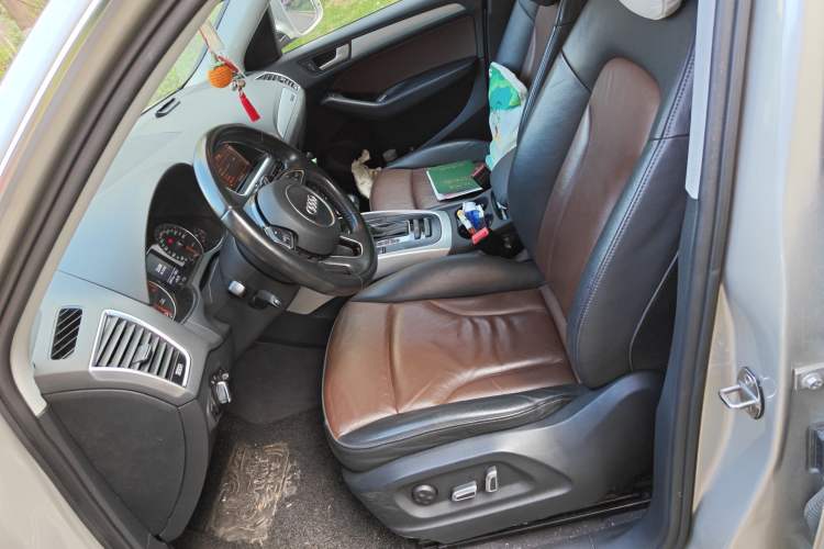 Used Audi Q5 2016 40 TFSI Technology Edition Left Front Seat