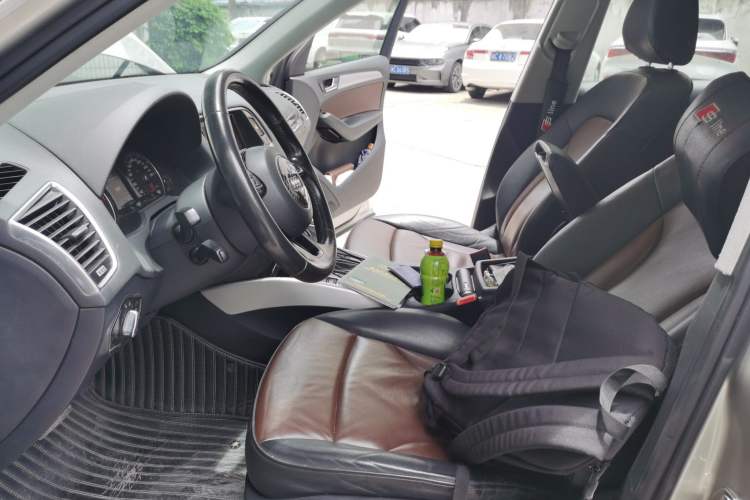 Used Audi Q5 2016 40 TFSI Technology Edition Left Front Seat
