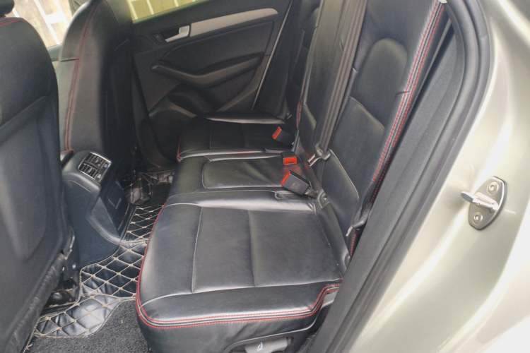 Used Audi Q5 2016 40 TFSI Trendy Edition Left Rear Seat
