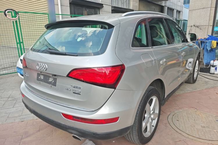Used Audi Q5 2016 40 TFSI Technology Edition Rear Right 45 Deg
