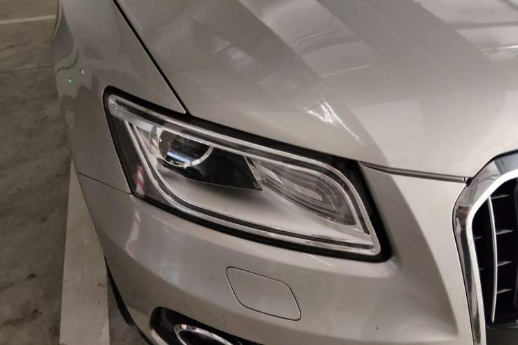 Used Audi Q5 2016 40 TFSI Comfort Model Right Front Headlight