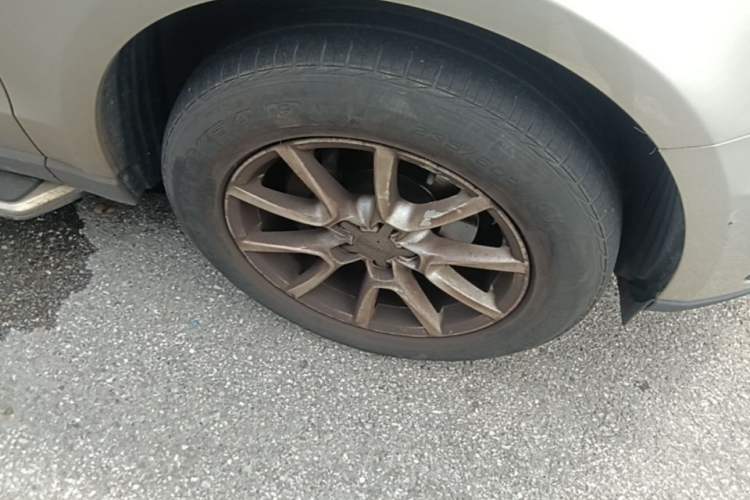 Used Audi Q5 2016 40 TFSI Trendy Edition Right Front Wheel Hub
