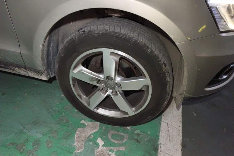 Used Audi Q5 2016 40 TFSI Technology Edition Right Front Wheel Hub