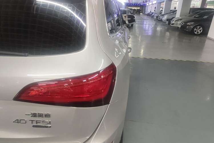 Used Audi Q5 2016 40 TFSI Technology Edition Right Rear Taillight