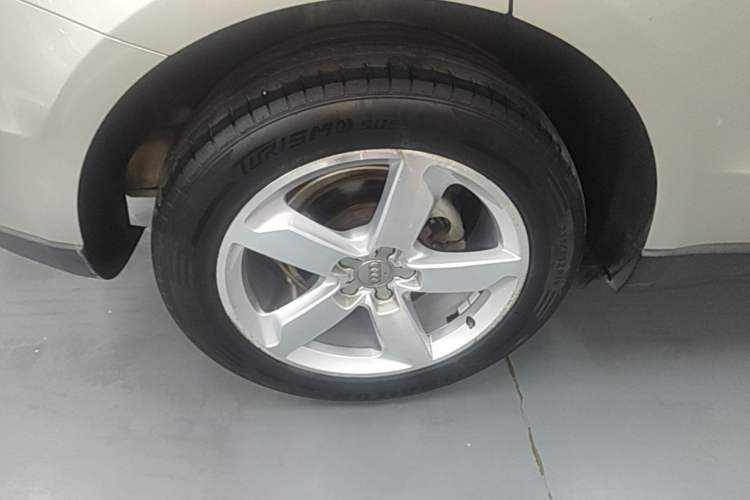 Used Audi Q5 2016 40 TFSI Technology Edition Right Rear Wheel Hub
