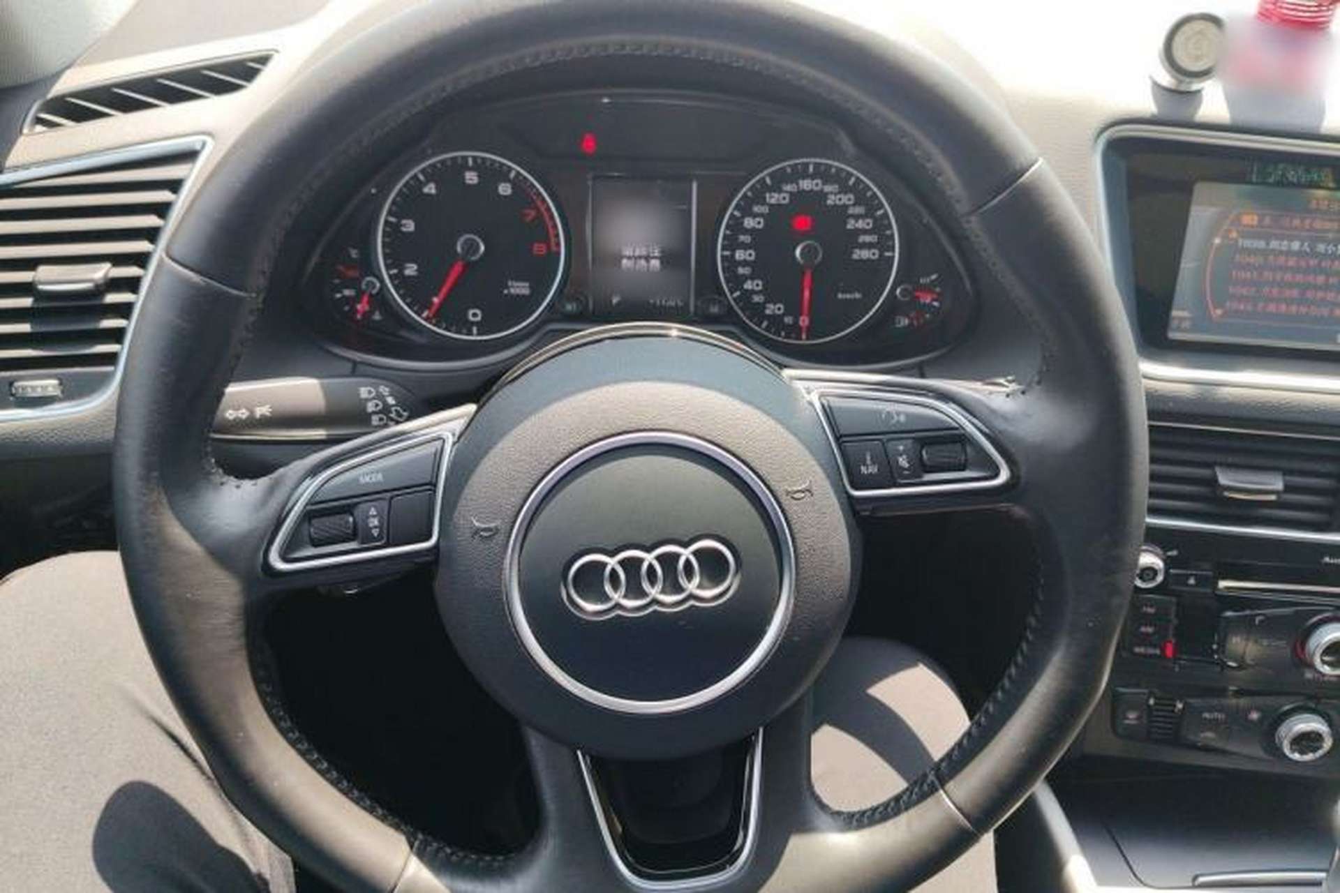 Used Audi Q5 2016 40 TFSI Trendy Edition Steering Wheel