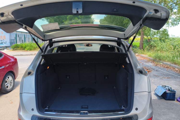 Used Audi Q5 2016 40 TFSI Technology Edition Trunk