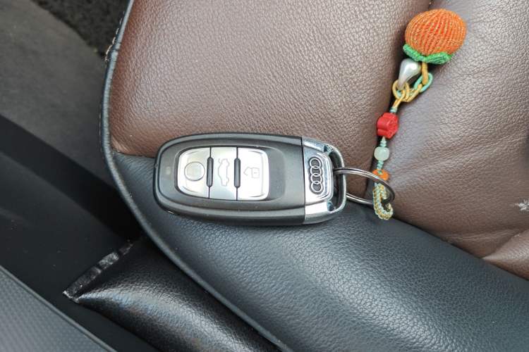 Used Audi Q5 2016 40 TFSI Technology Edition Vehicle Key