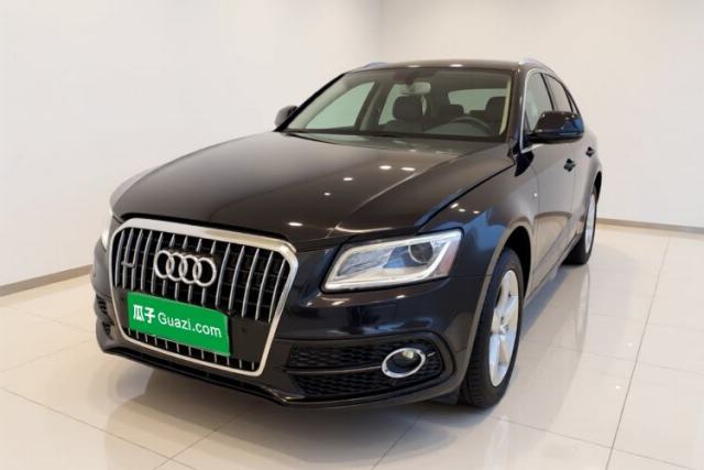 Audi Q5 2017 40 TFSI Ambition Edition مستعملة