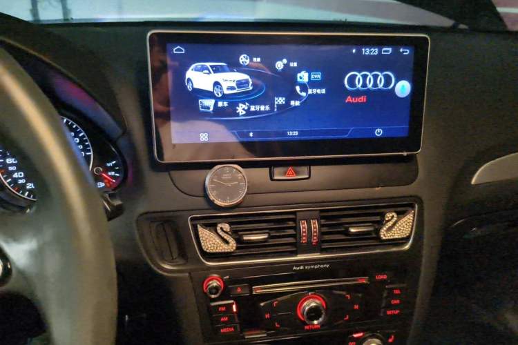Used Audi Q5 2017 Plus 40 TFSI Technology Model Audio And AC Panel