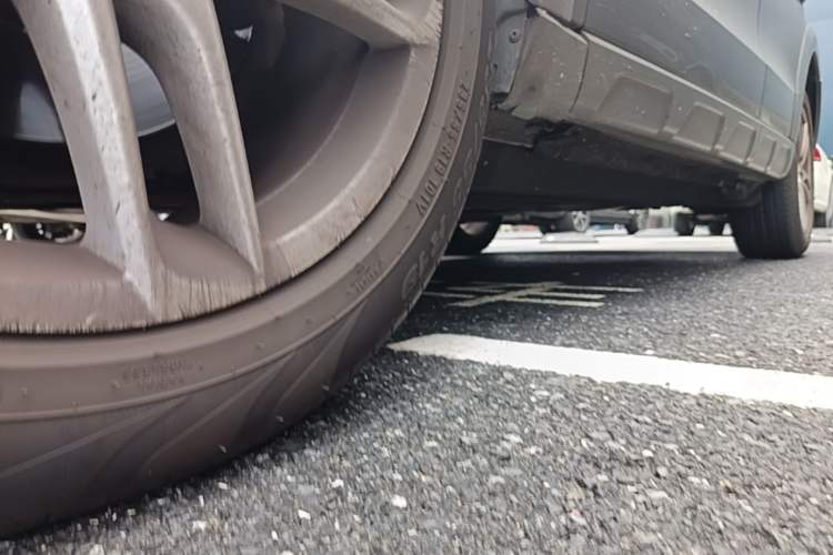 Used Audi Q5 2017 40 TFSI Comfort Model Chassis Front Left