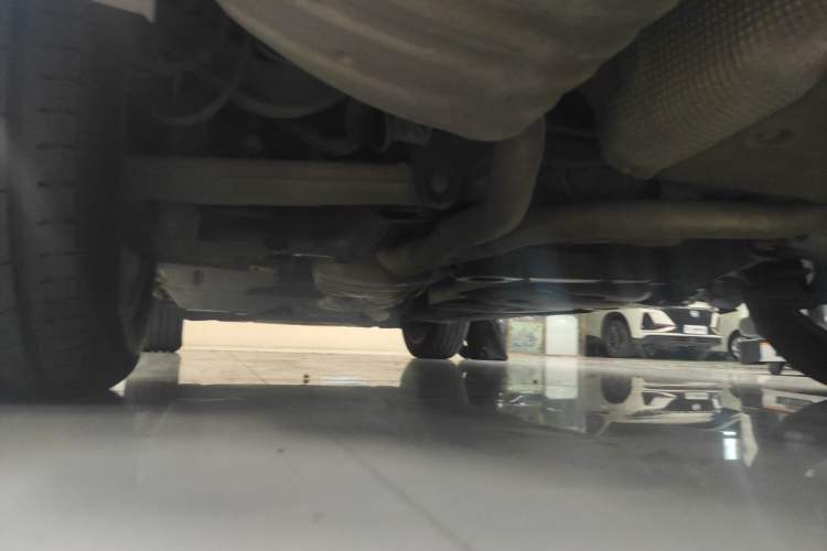 Used Audi Q5 2017 Plus 40 TFSI Comfort Model Chassis Rear Left