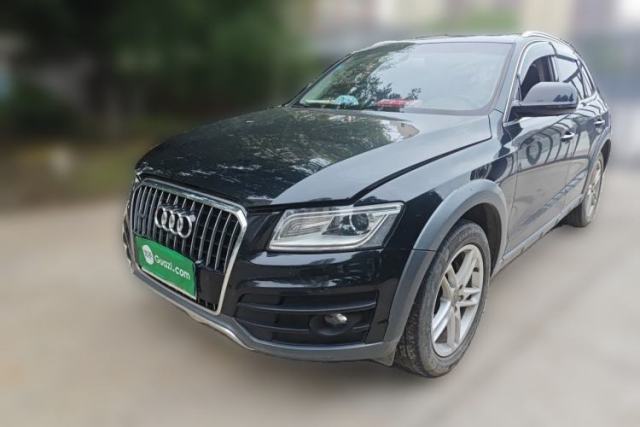Audi Q5 2017 Plus 40 TFSI Technology Model مستعملة