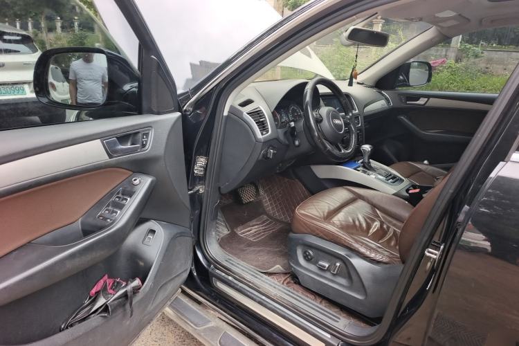 Used Audi Q5 2017 40 TFSI Ambition Edition Driver Seat