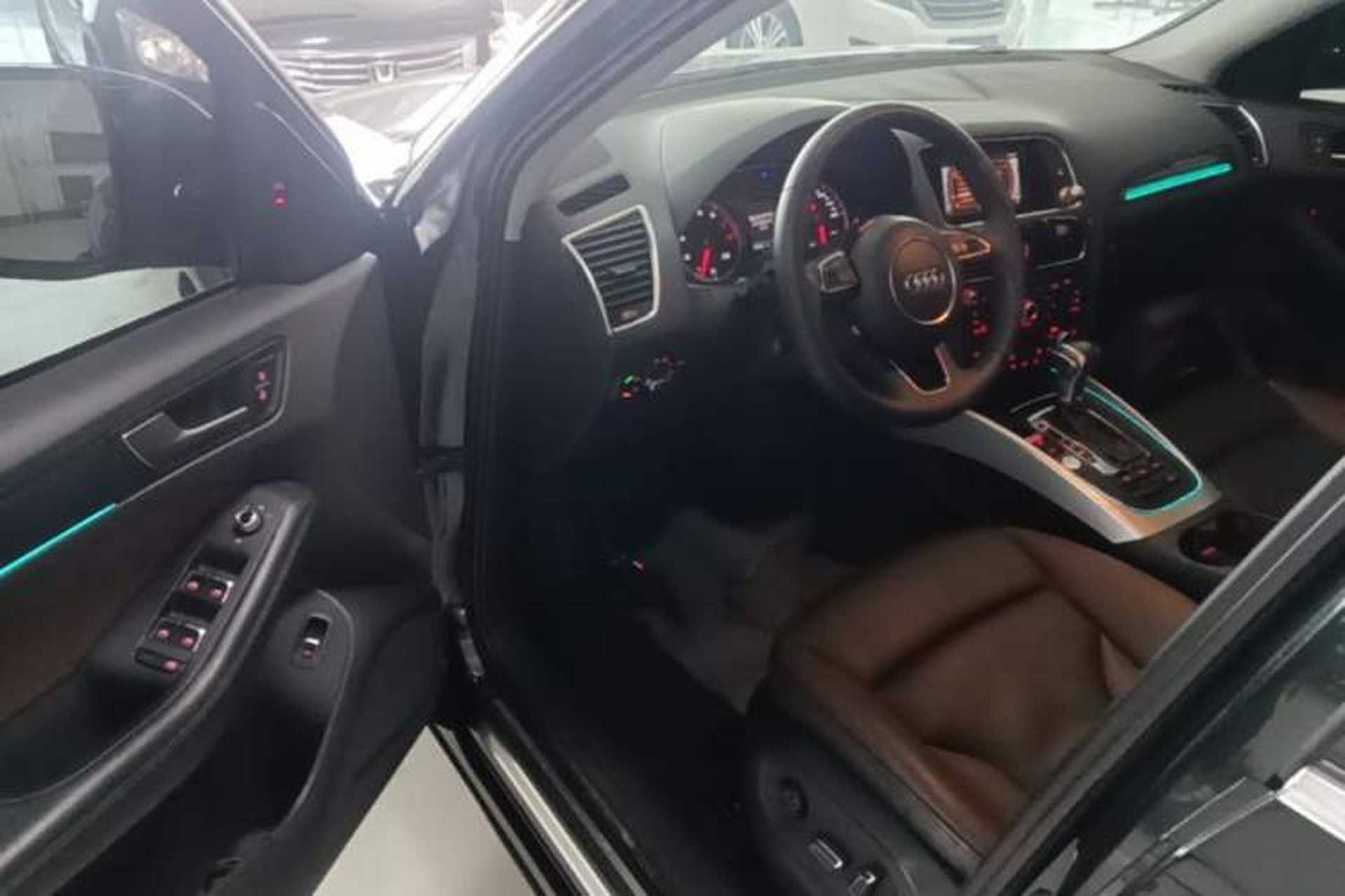 Used Audi Q5 2017 Plus 40 TFSI Technology Model Driver Seat