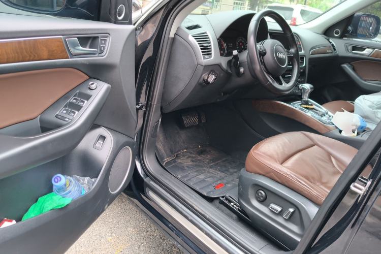 Used Audi Q5 2017 40 TFSI Comfort Model Driver Seat