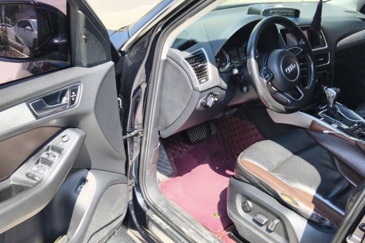 Used Audi Q5 2017 40 TFSI Technology Edition Driver Seat