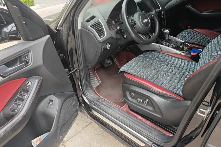 Used Audi Q5 2017 Plus 40 TFSI Technology Model Driver Seat
