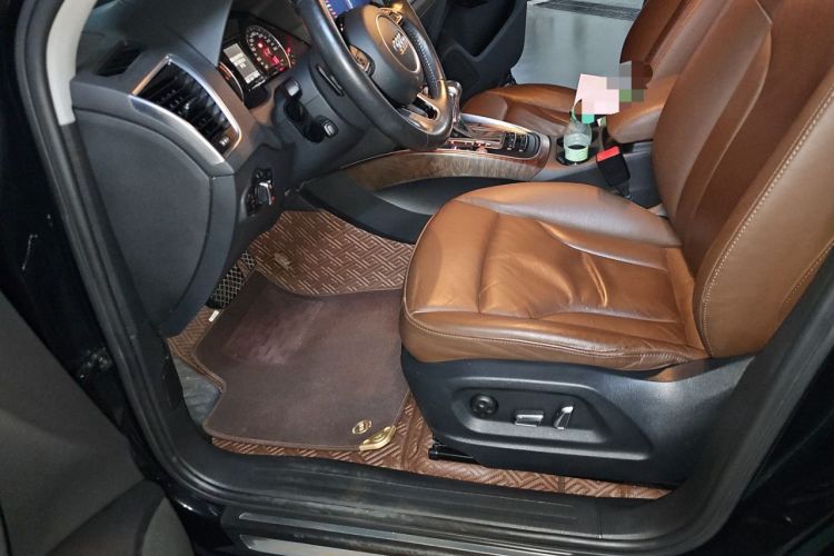 Used Audi Q5 2017 40 TFSI Technology Edition Driver Seat