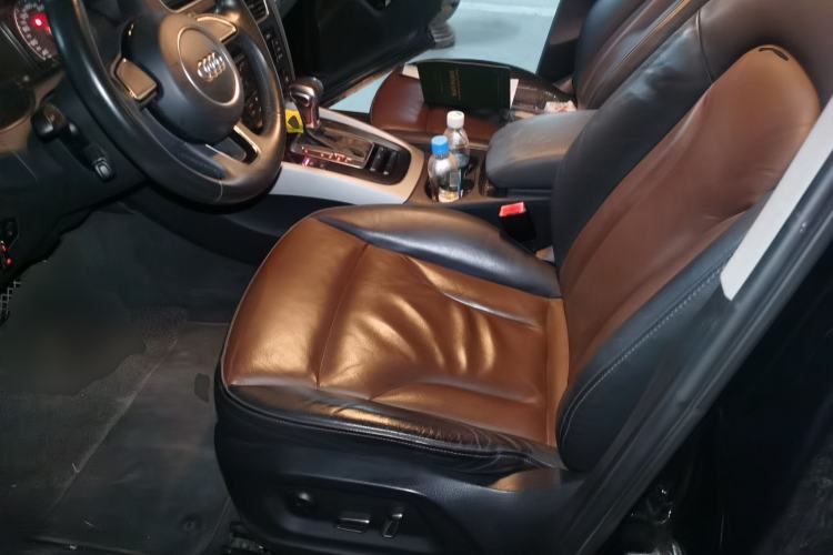 Used Audi Q5 2017 Plus 40 TFSI Ambition Model Driver Seat