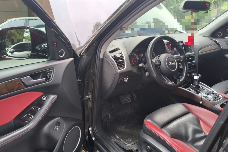 Used Audi Q5 2017 Plus 40 TFSI Comfort Model Driver Seat