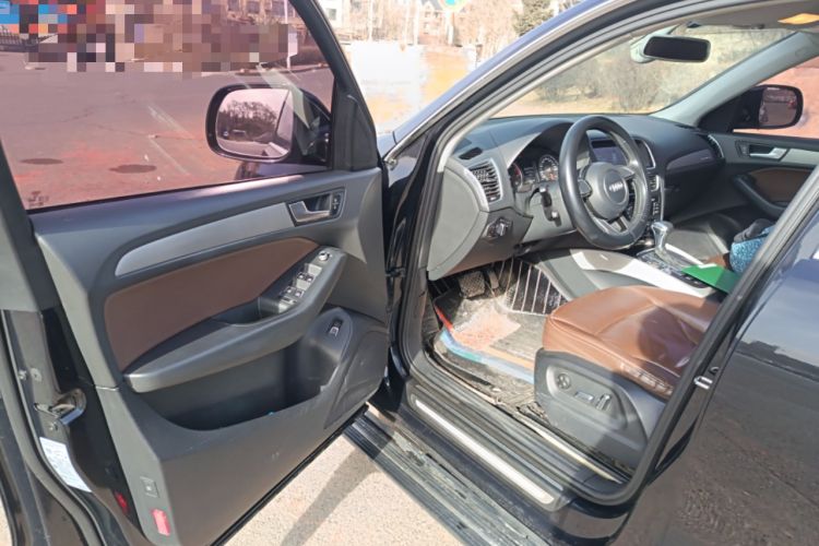 Used Audi Q5 2017 40 TFSI Ambition Edition Driver Seat