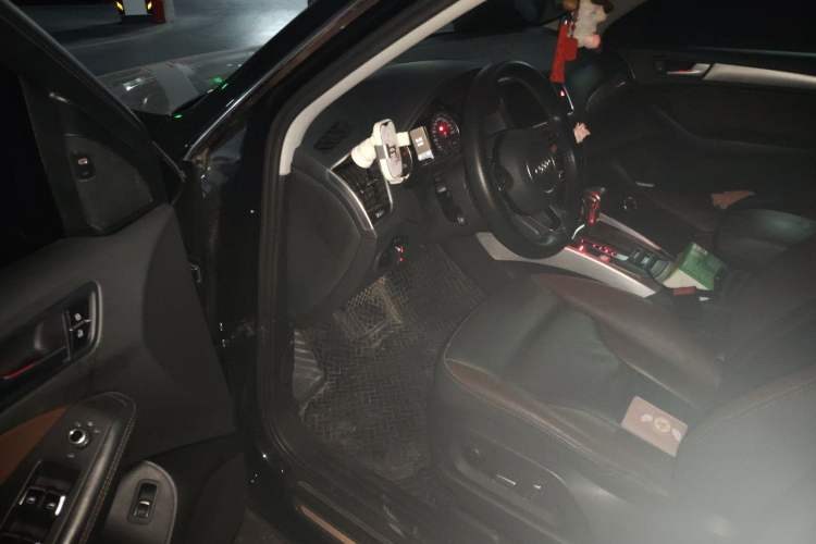 Used Audi Q5 2017 Plus 40 TFSI Technology Model Driver Seat