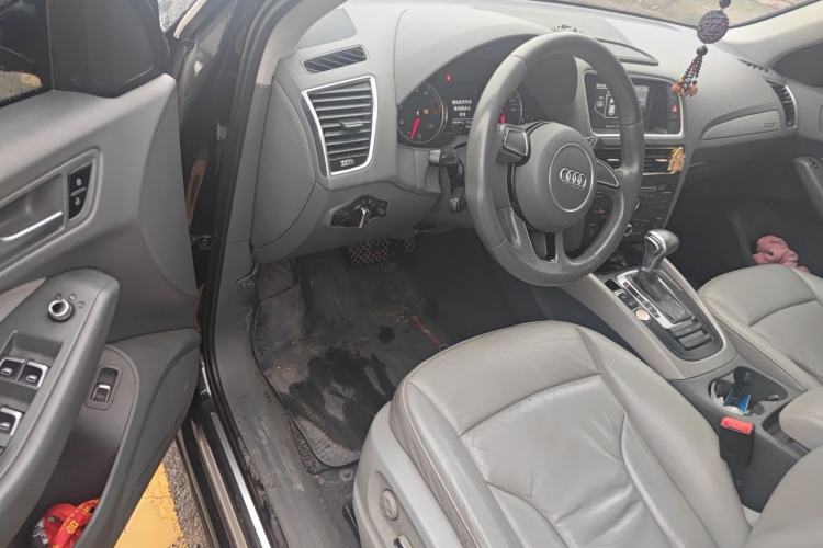 Used Audi Q5 2017 40 TFSI Ambition Edition Driver Seat