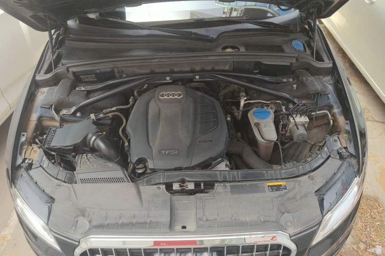 Used Audi Q5 2017 Plus 40 TFSI Technology Model Engine Bay