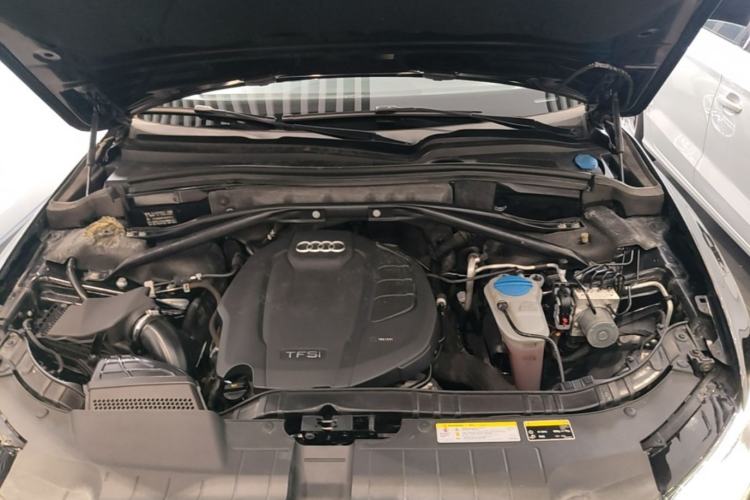 Used Audi Q5 2017 Plus 40 TFSI Technology Model Engine Bay