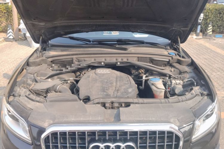 Used Audi Q5 2017 Plus 40 TFSI Technology Model Engine Bay