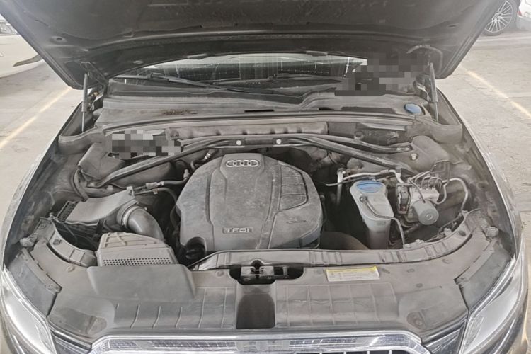 Used Audi Q5 2017 Plus 40 TFSI Ambition Model Engine Bay