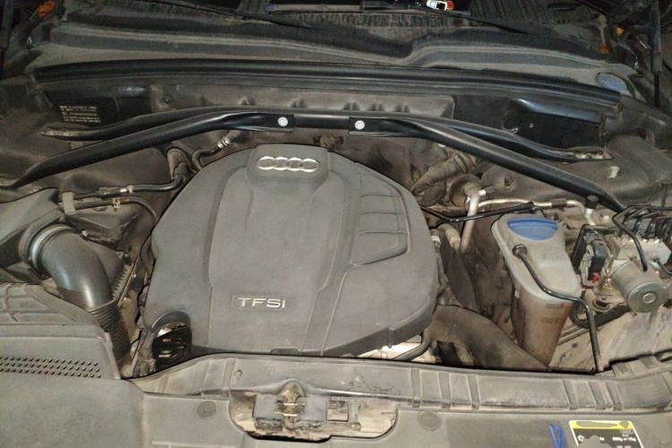 Used Audi Q5 2017 Plus 40 TFSI Technology Model Engine Bay
