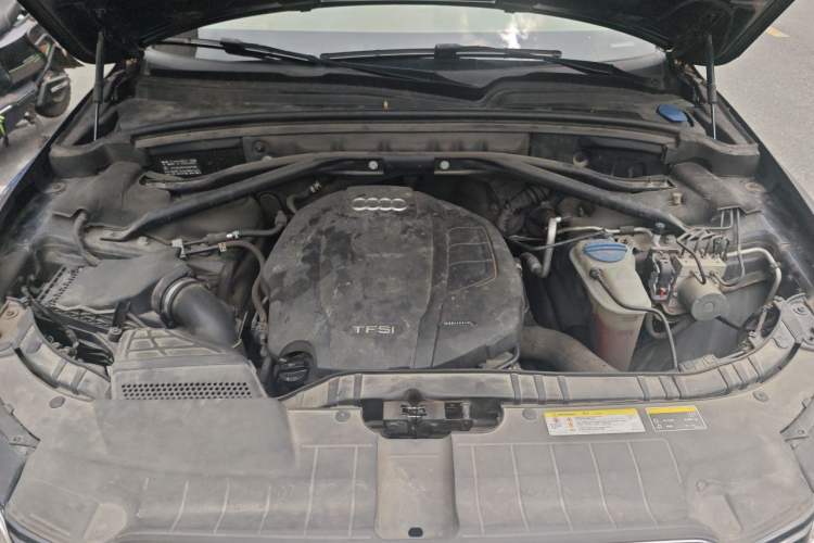 Used Audi Q5 2017 Plus 40 TFSI Technology Model Engine Bay