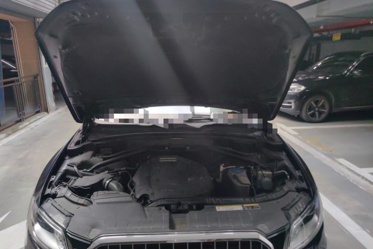 Used Audi Q5 2017 40 TFSI Comfort Model Engine Bay