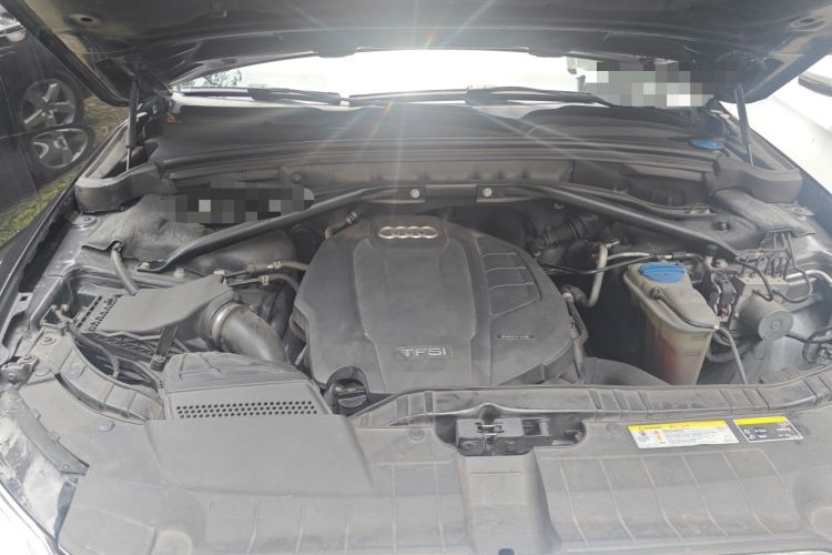 Used Audi Q5 2017 Plus 40 TFSI Ambition Model Engine Bay