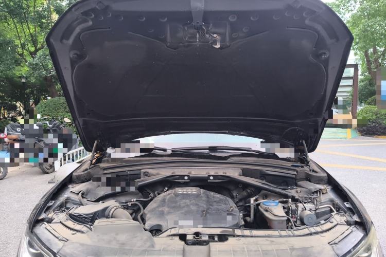 Used Audi Q5 2017 40 TFSI Technology Edition Engine Bay