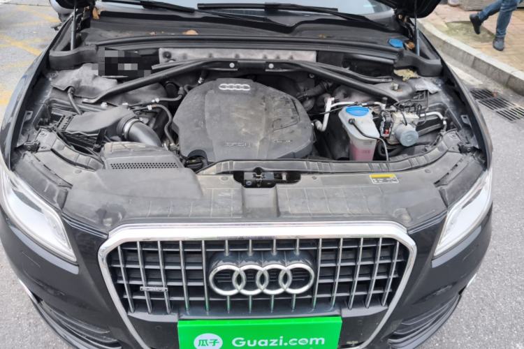 Used Audi Q5 2017 40 TFSI Comfort Model Engine Bay