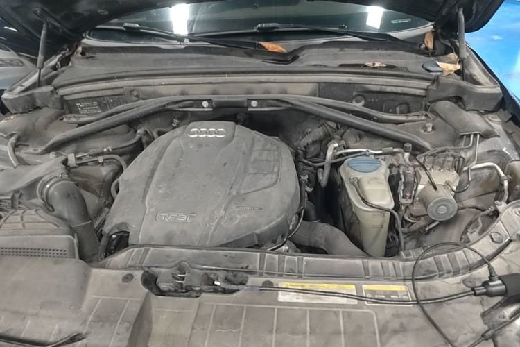 Used Audi Q5 2017 40 TFSI Ambition Edition Engine Bay