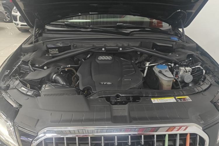 Used Audi Q5 2017 40 TFSI Ambition Edition Engine Bay